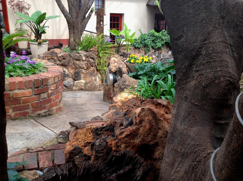 Centurion Guest House And Lodge Exterior foto